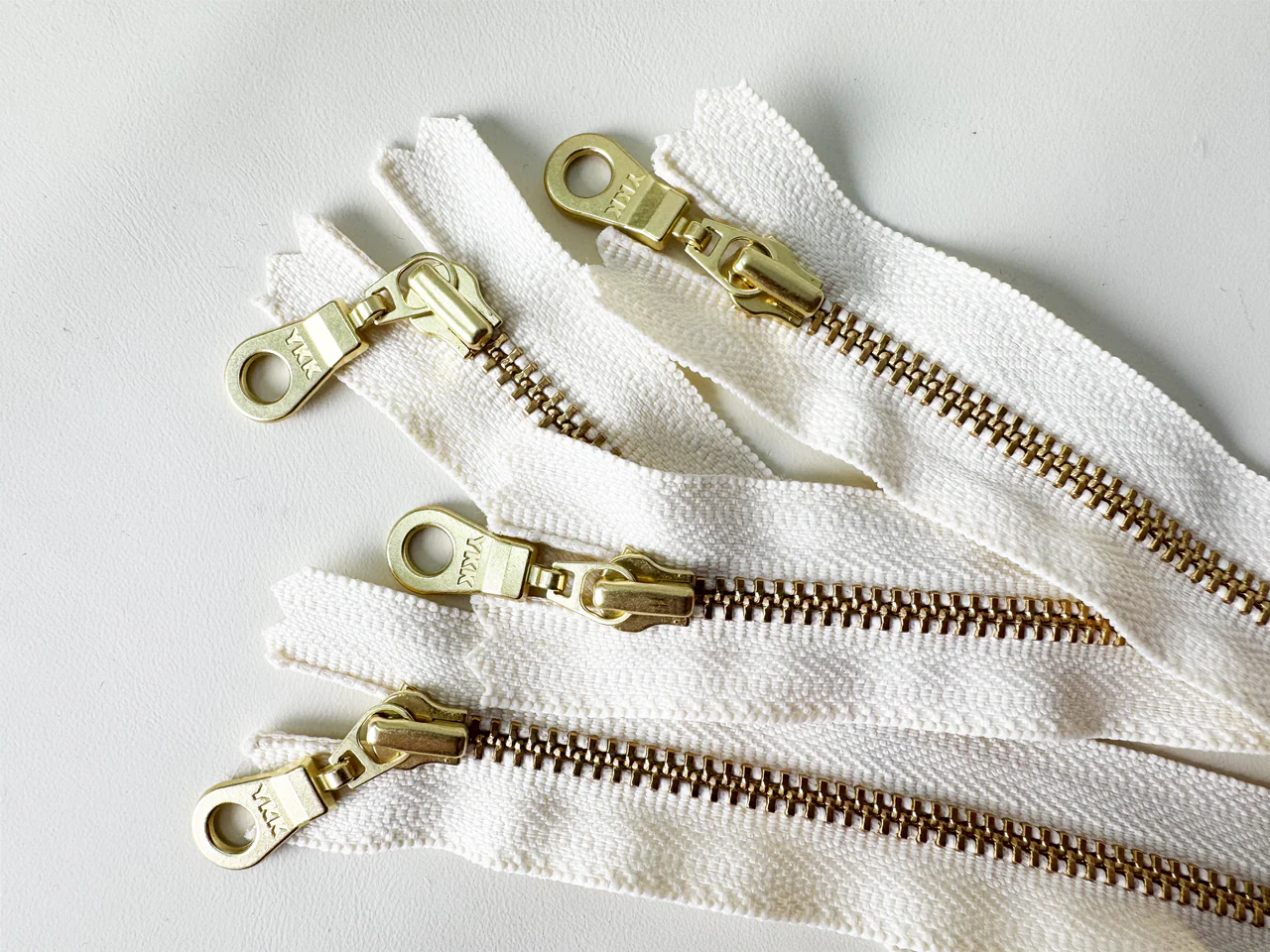 YKK Size 5 Off White Brass Zipper l Donut Pull