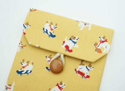 Skating Dog Kindle Sleeve