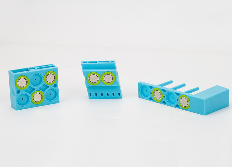 Magnetic Sewing Machine Organizer