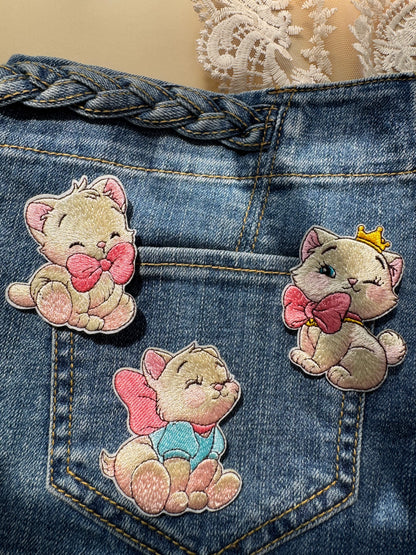 Cat with Bow and Crown Patch
