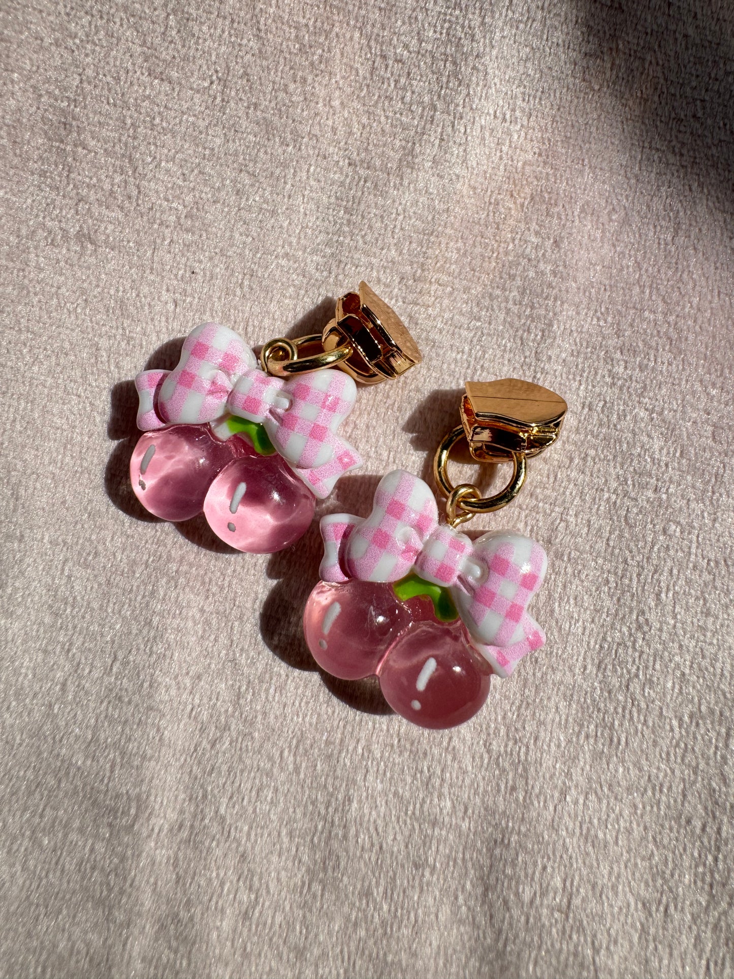 Grape Zipper Pulls