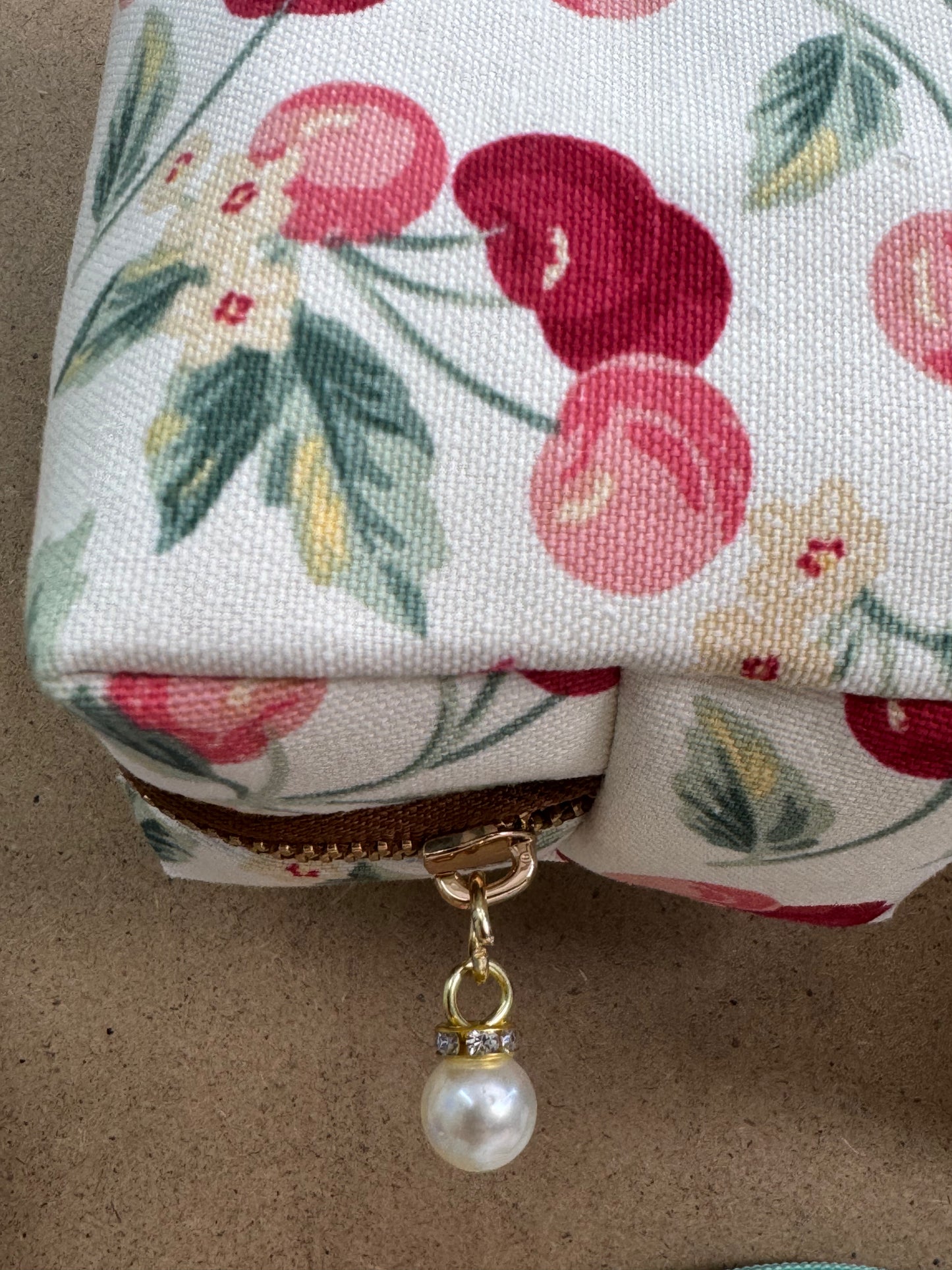 Pearl Zipper Pulls