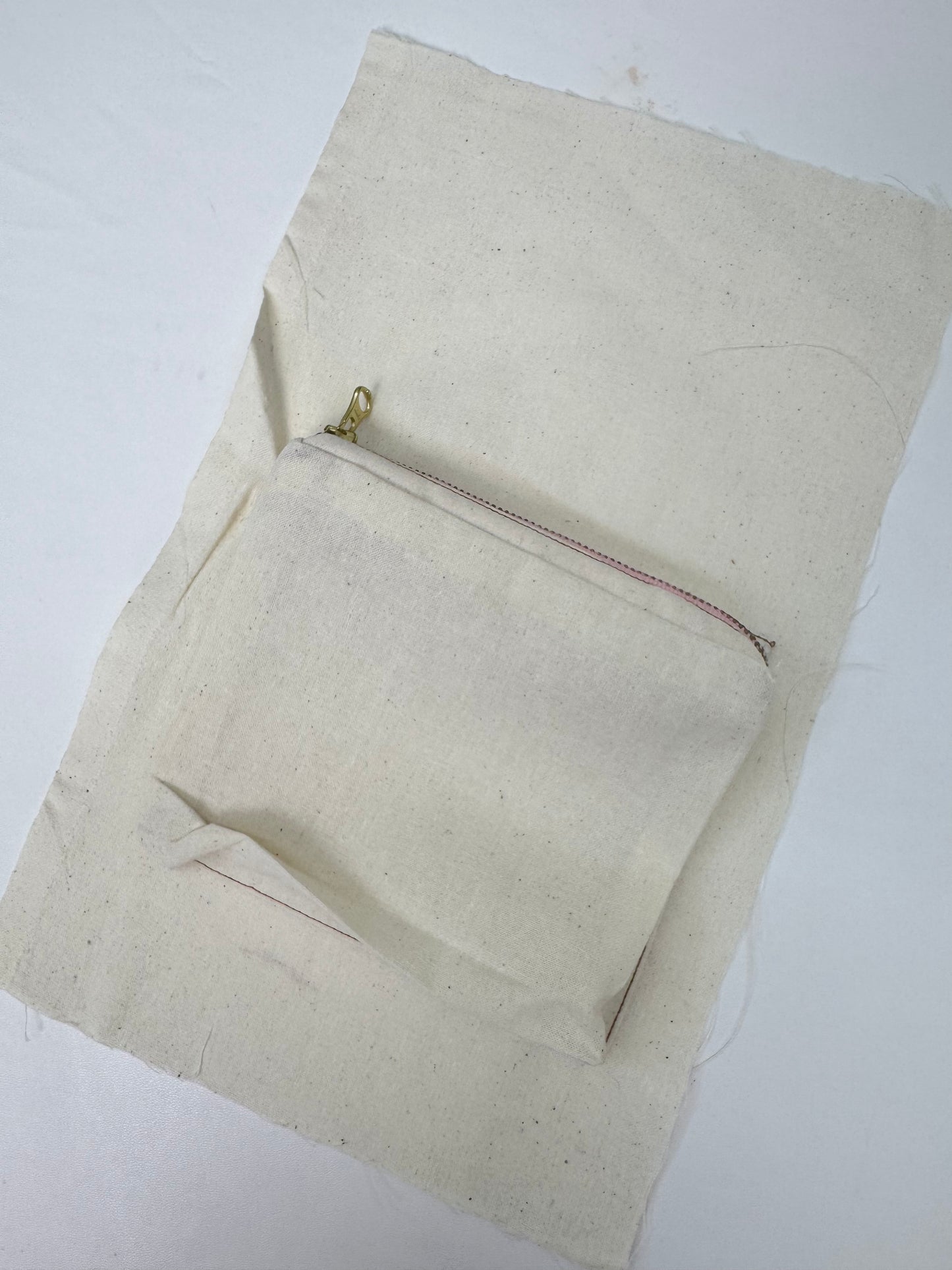 Zippered Bellows Pocket Learning Pattern