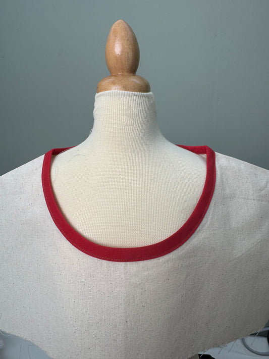 Round Neck with Bias Binding Learning Pattern
