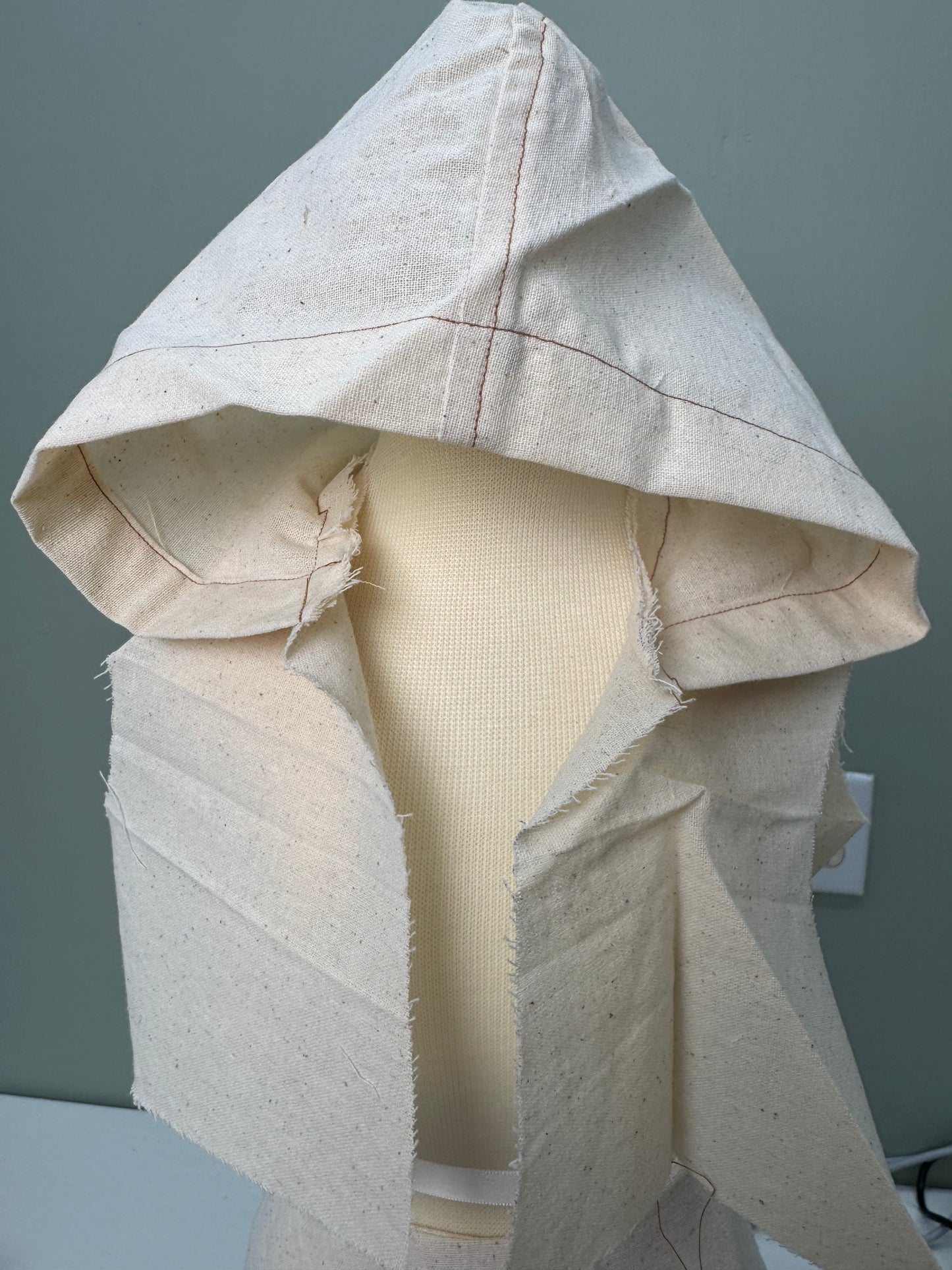 Two-piece Hood Learning Pattern
