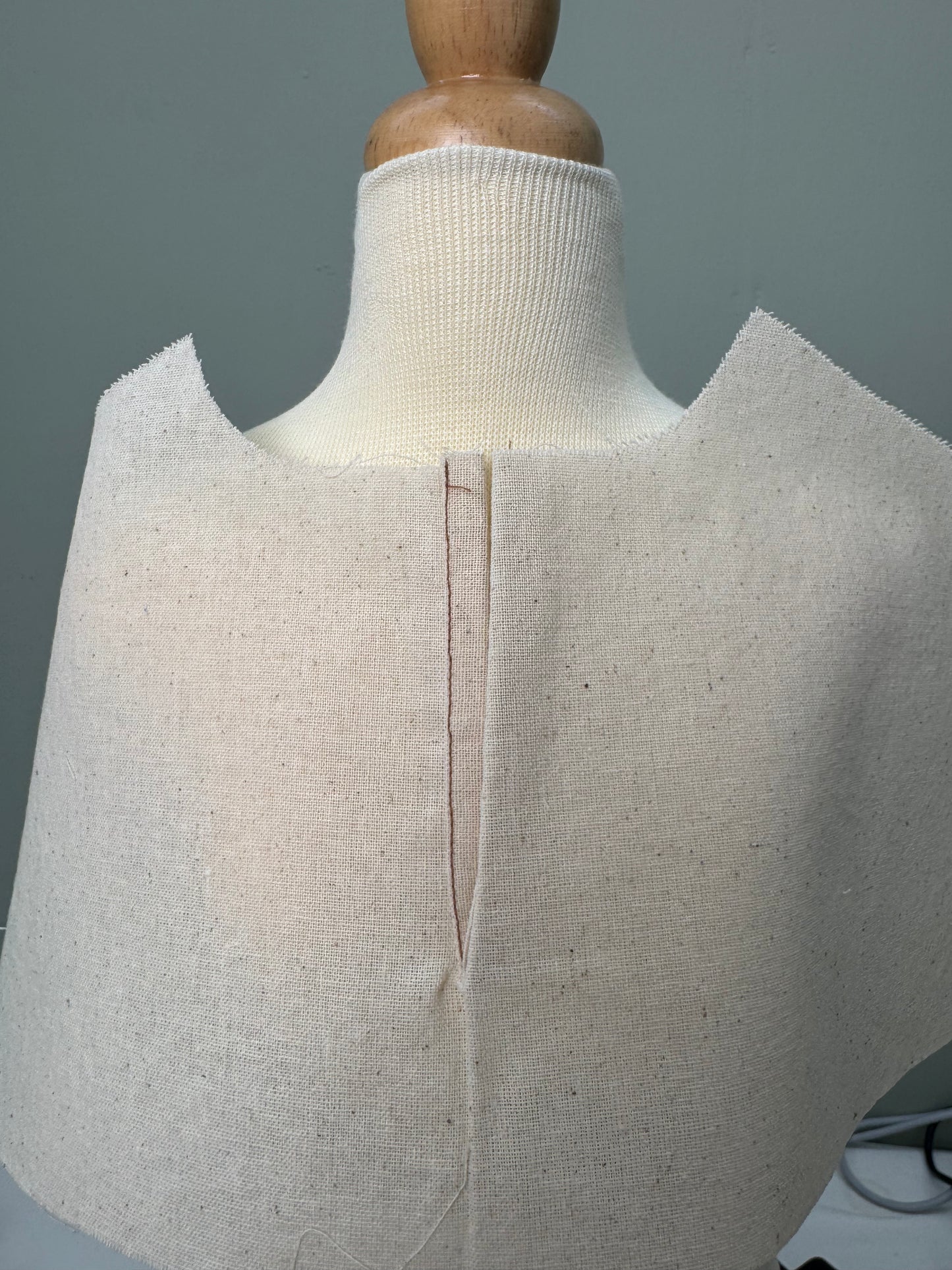Neckline with Slit Learning Pattern
