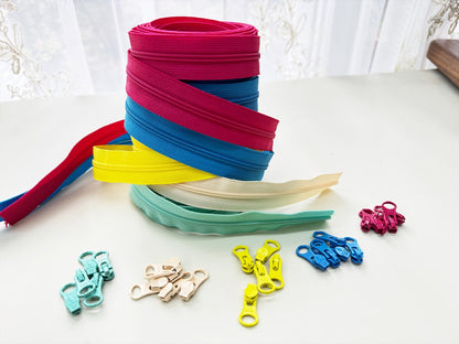 YKK Size 3 Coil Zipper Kit l 3 Yards Chain & 8 Sliders