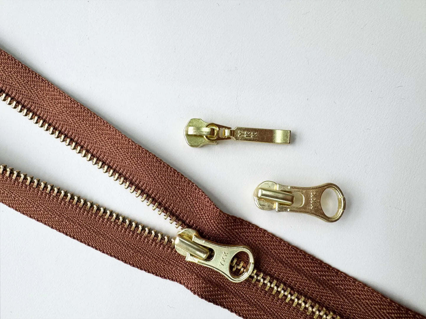 YKK Size 3 Brass Continuous Chain l By Yard